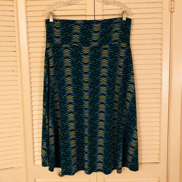 {LuLaRoe}Tribal/geometric pattern azure knee skirt - Picture 7 of 8